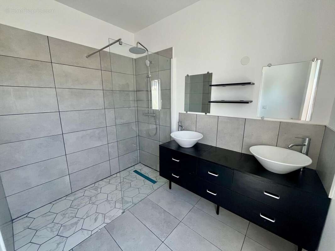 Maison 79 m² à Merignac  - photo 7