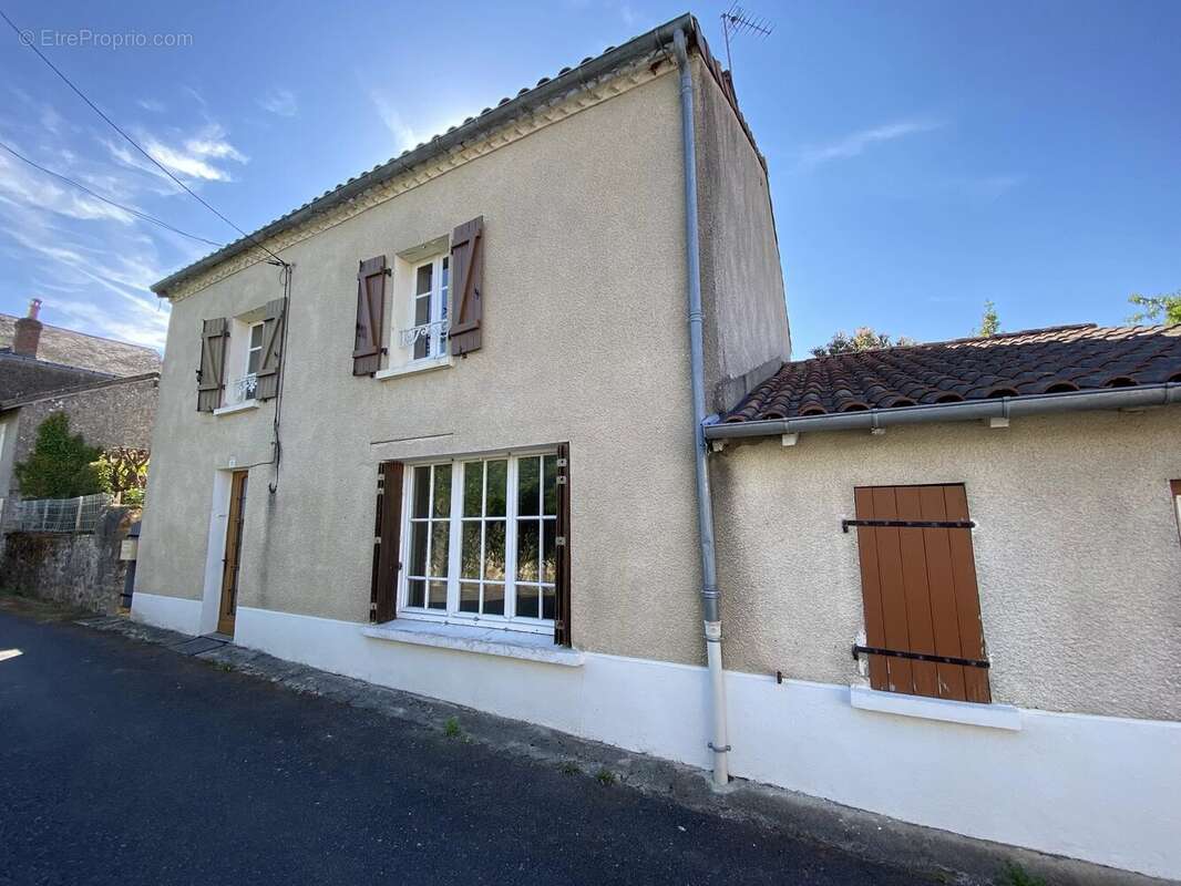 Maison avec jardin et garages au Dorat! - photo 13