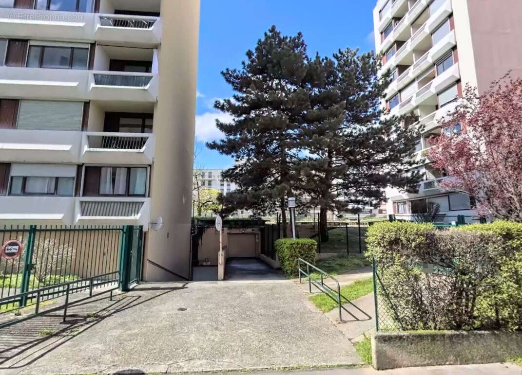 Parking / box Lyon - photo 2