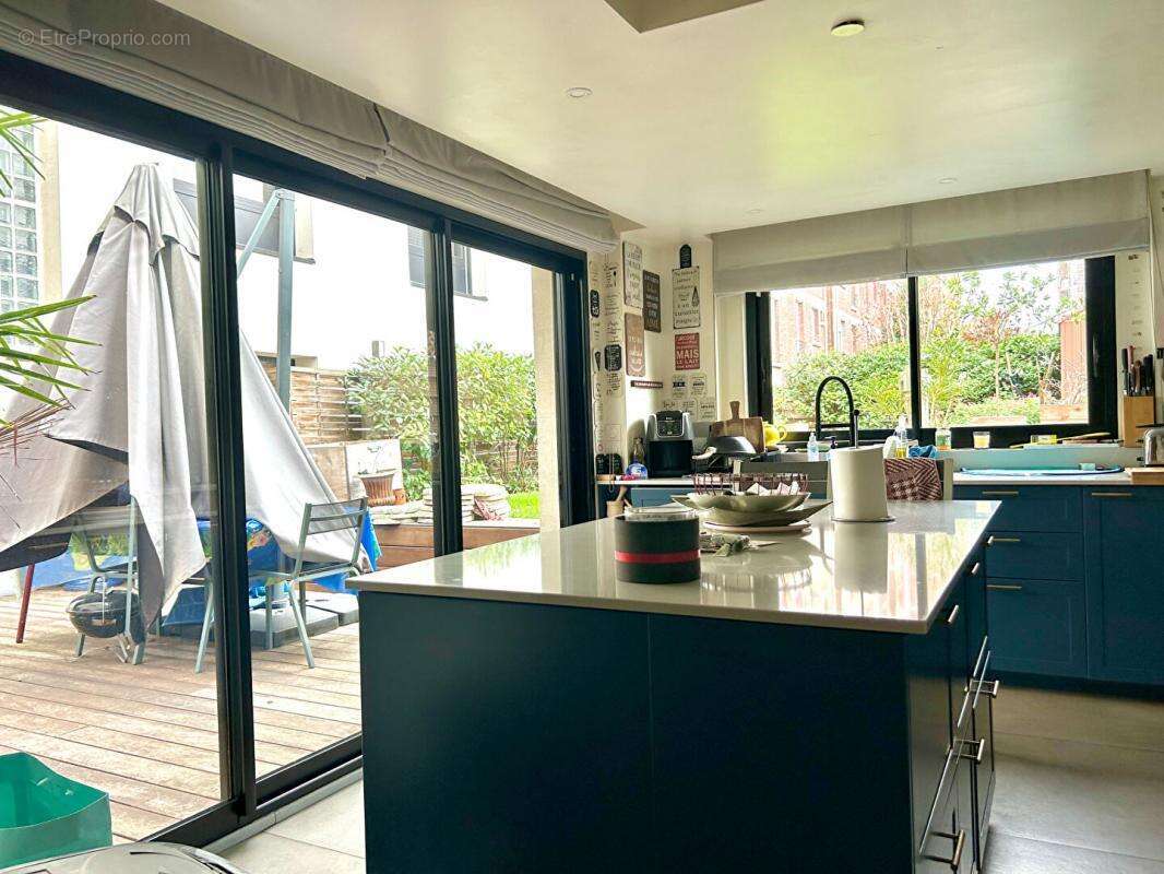 Appartement à ASNIERES-SUR-SEINE