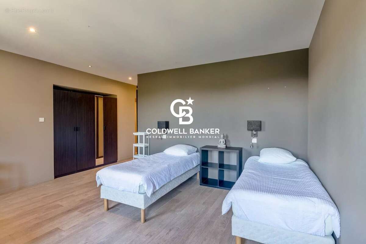 Maison à LA GARDE-FREINET