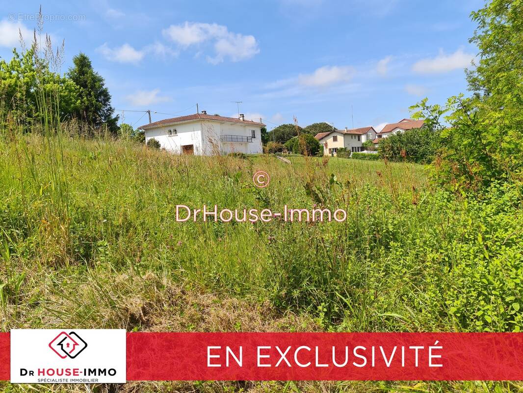 Terrain à MONTFORT-EN-CHALOSSE