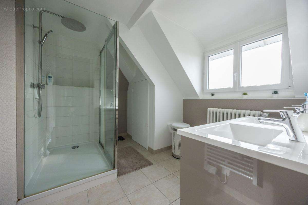 Maison à BASSE-GOULAINE