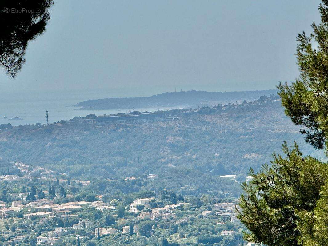 Hauteurs St Paul de Vence - Maison individuelle 141 m² - Piscine - Pool House - Vue Cap d'Antibes - photo 2