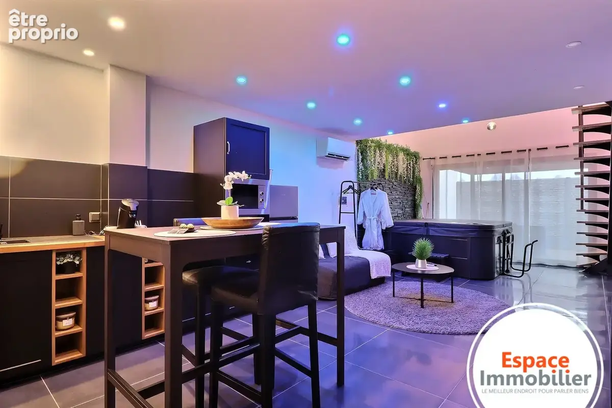Villa contemporaine sur un terrain de 1800 m2 - photo 12