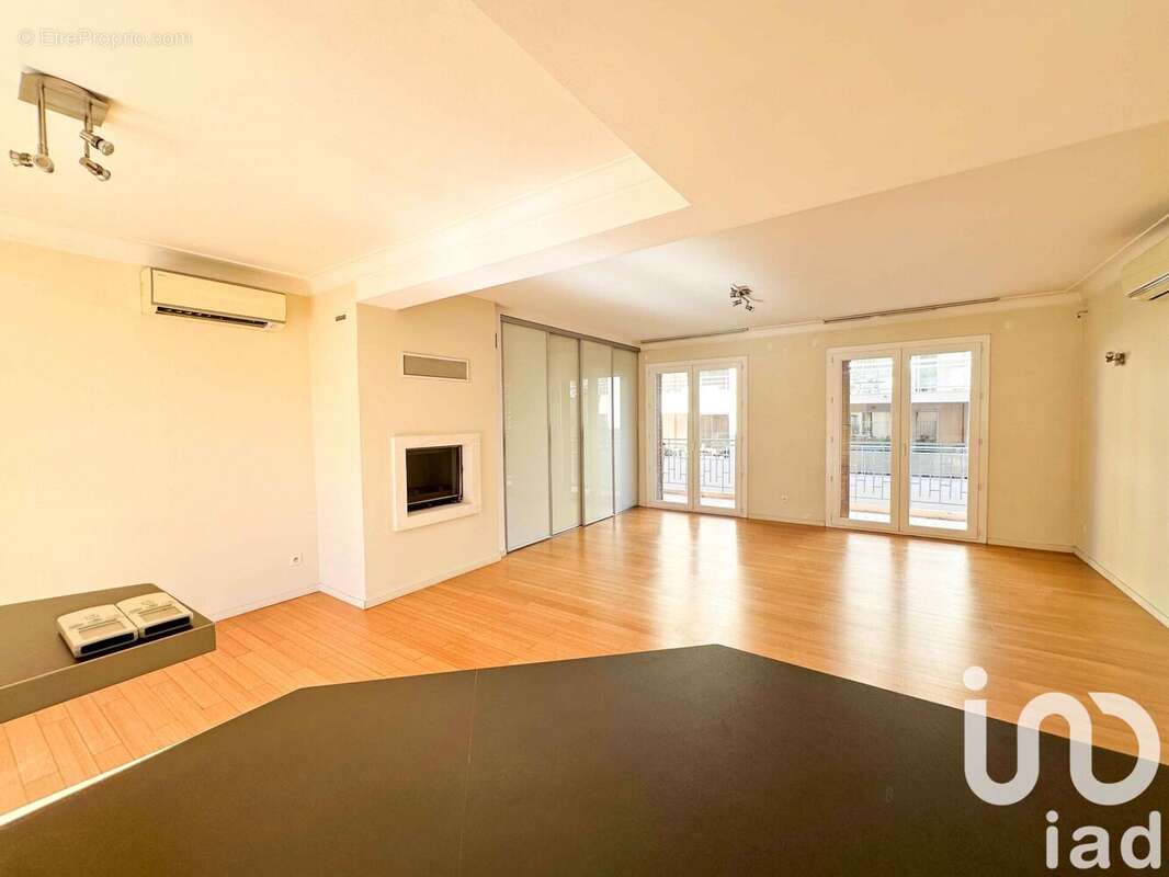 Photo 2 - Appartement à SAINT-RAPHAEL