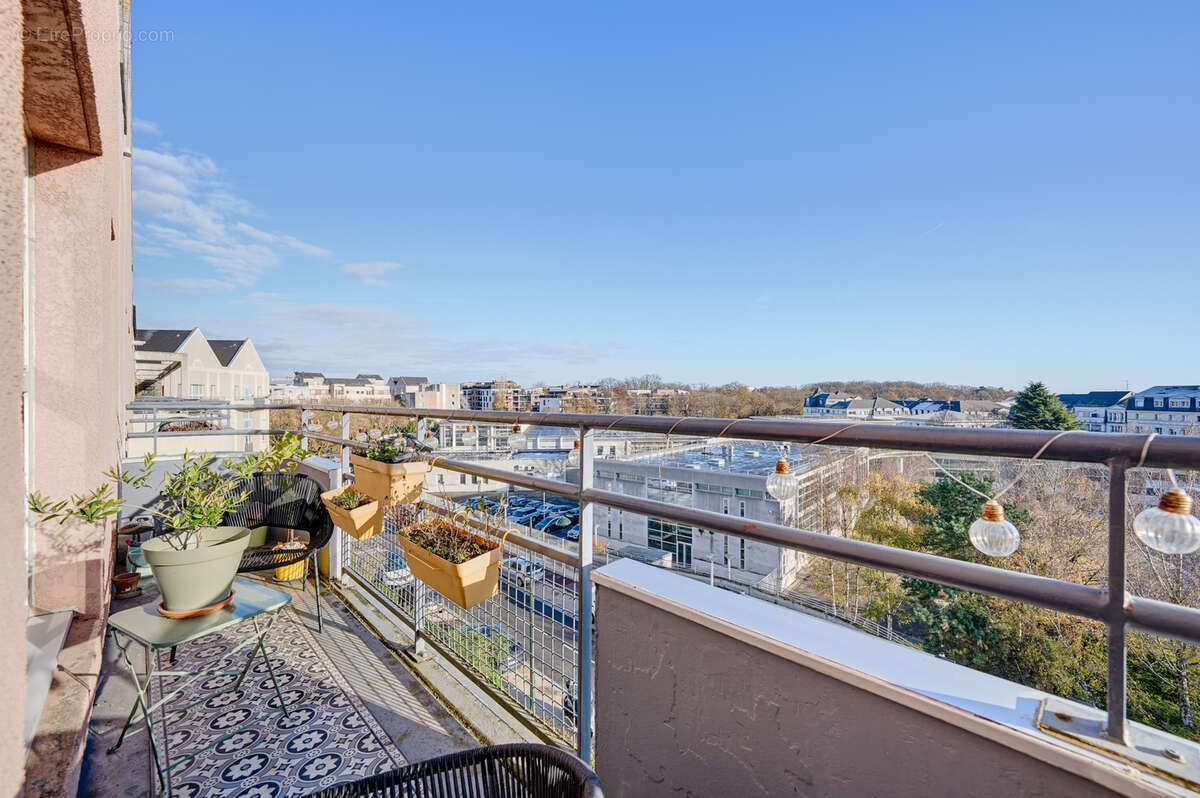 Appartement à LE PLESSIS-ROBINSON