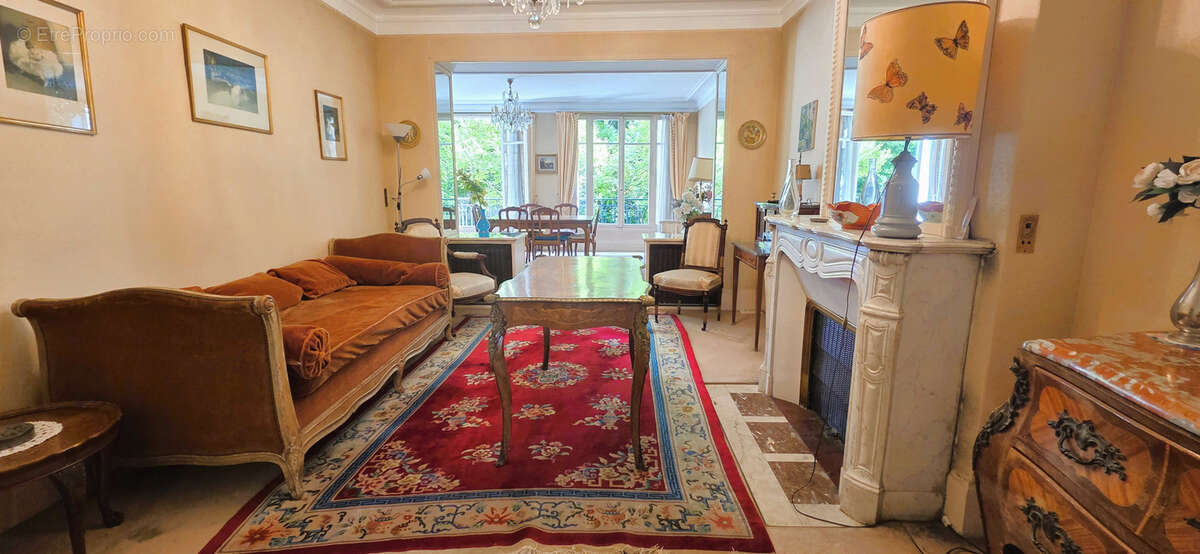 Maison à PARIS-15E