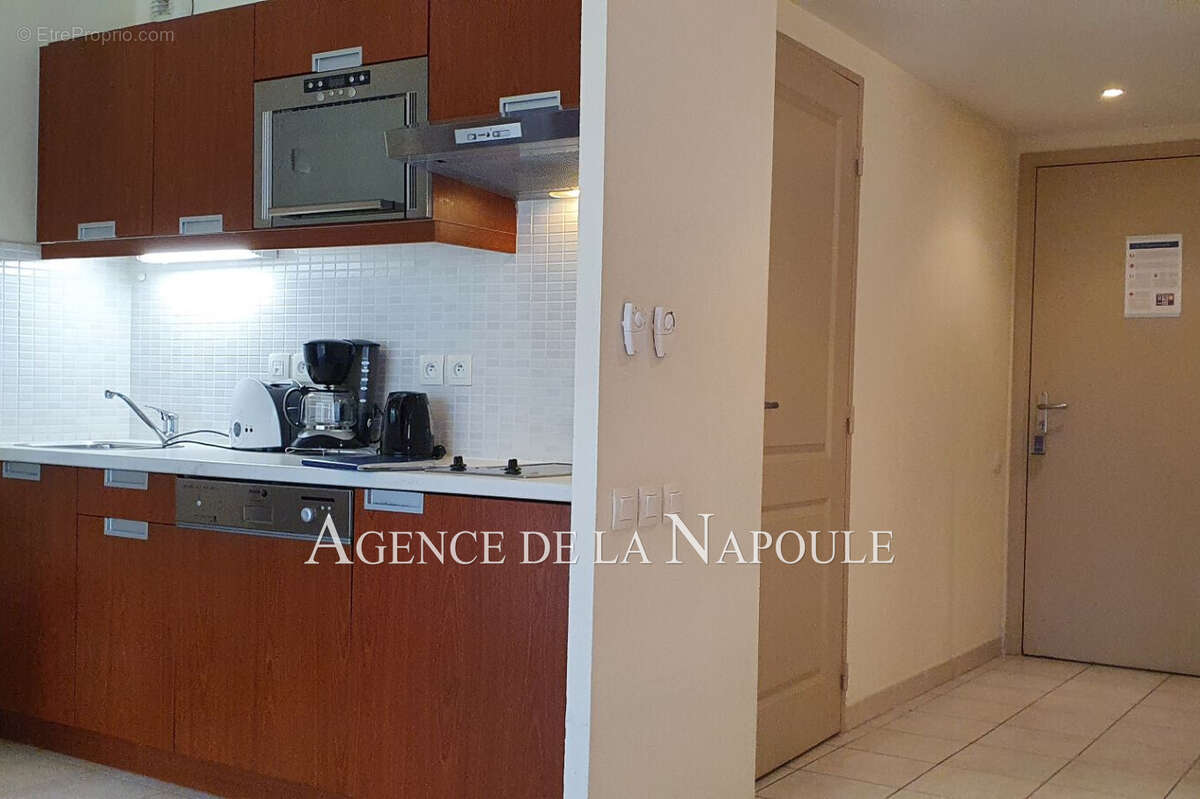 Appartement à MANDELIEU-LA-NAPOULE