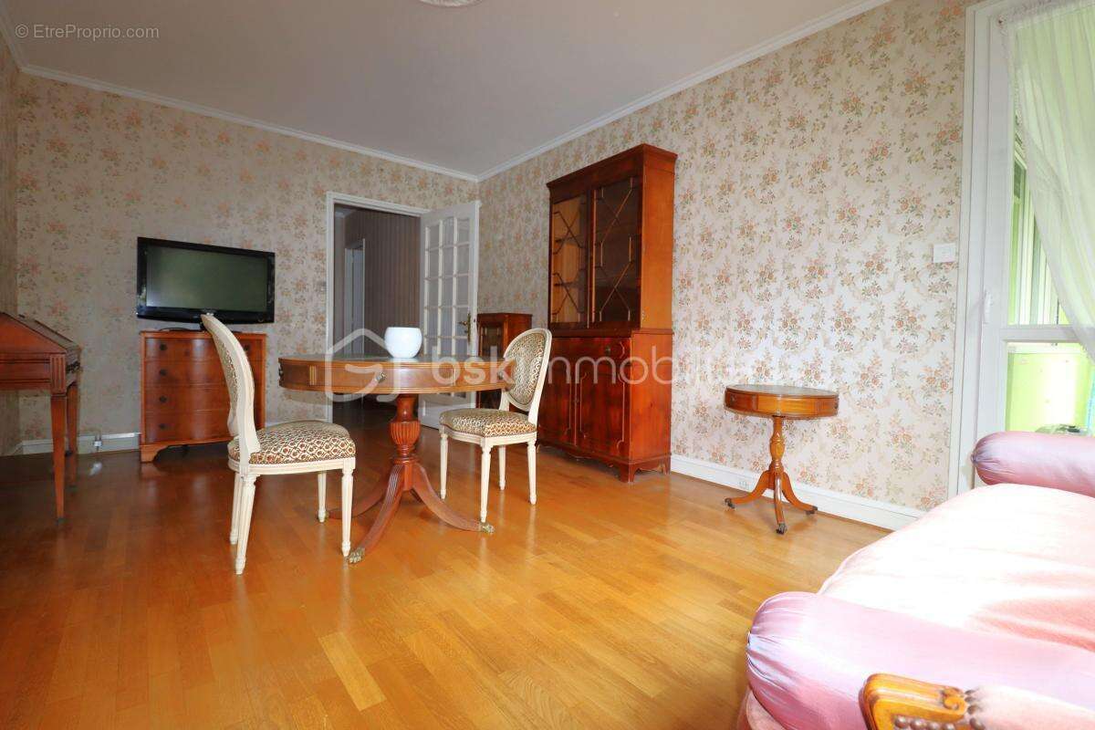 Appartement à RIS-ORANGIS