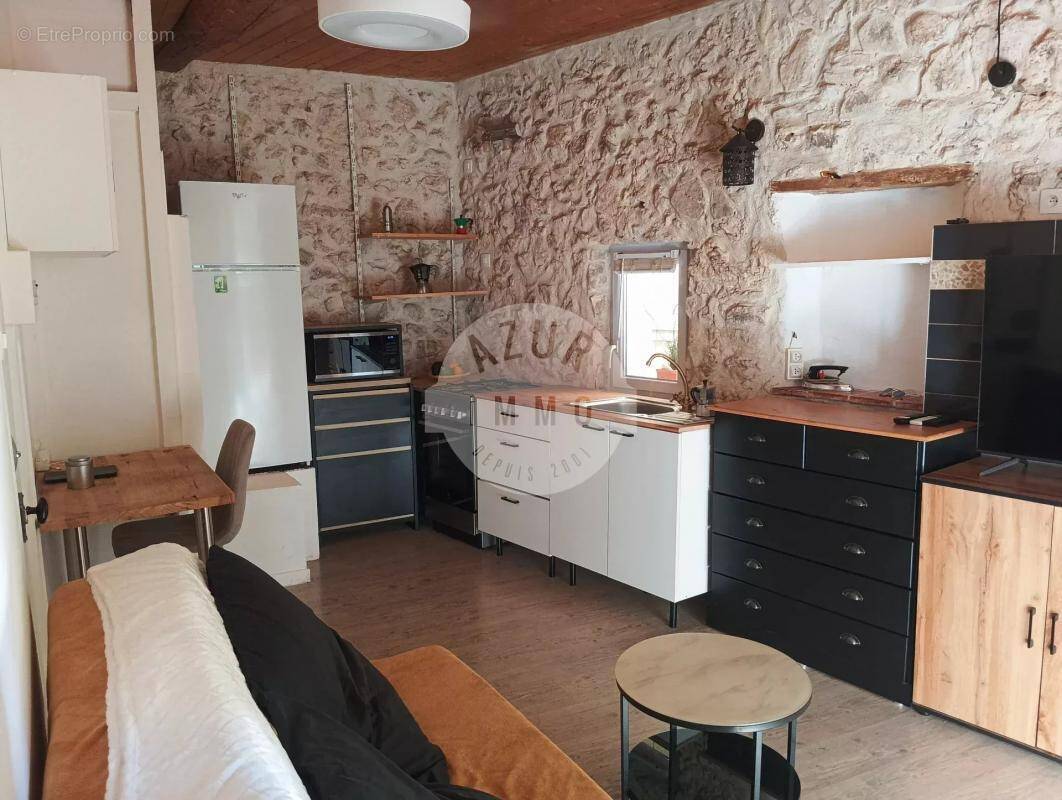 Appartement à AURIOL