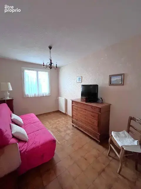 Aix en Provence, appartement T3/4 de 92m2 au 4ème étage avec ascenseur. Parking collectif, Climatisation. - photo 3