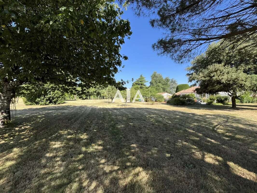 Maison à MAINE-DE-BOIXE