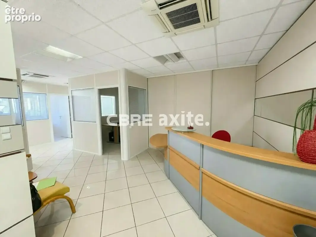 Commerce 225 m² à vendre à Chambery (73000) - photo 2
