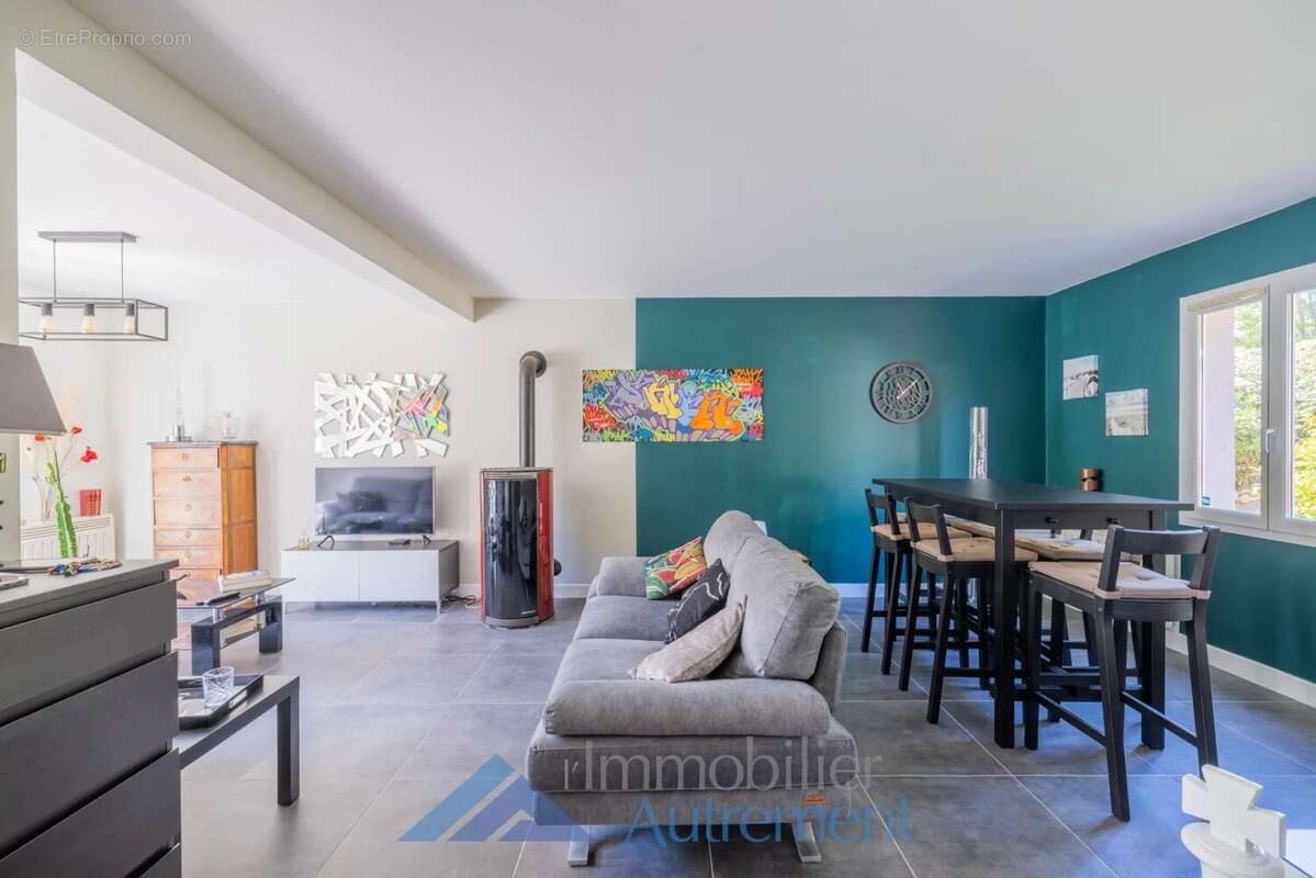 Maison à MALLEMORT
