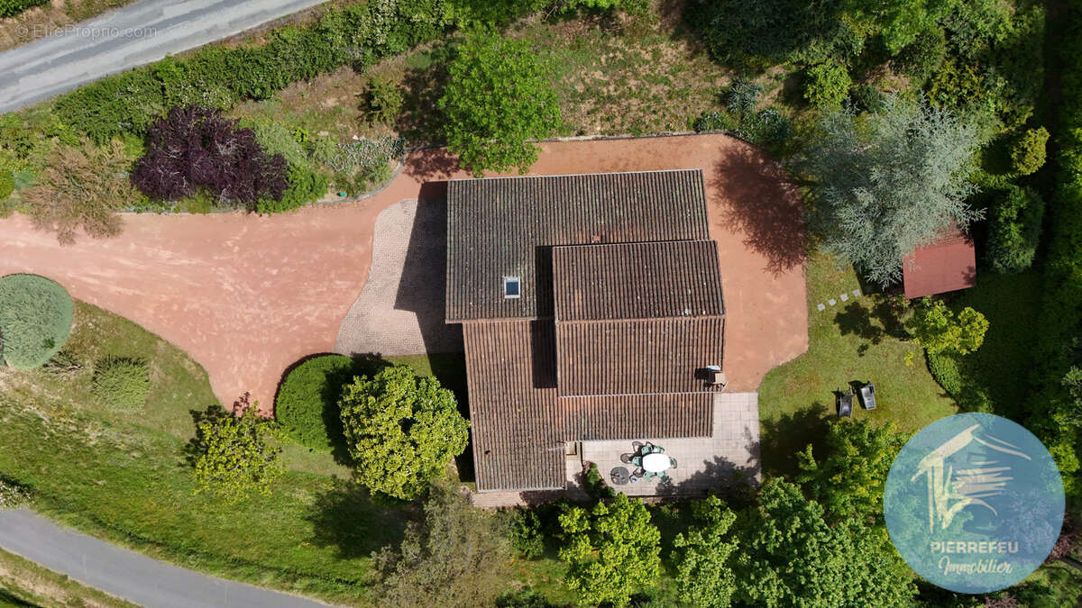 Maison à PONTCHARRA-SUR-TURDINE