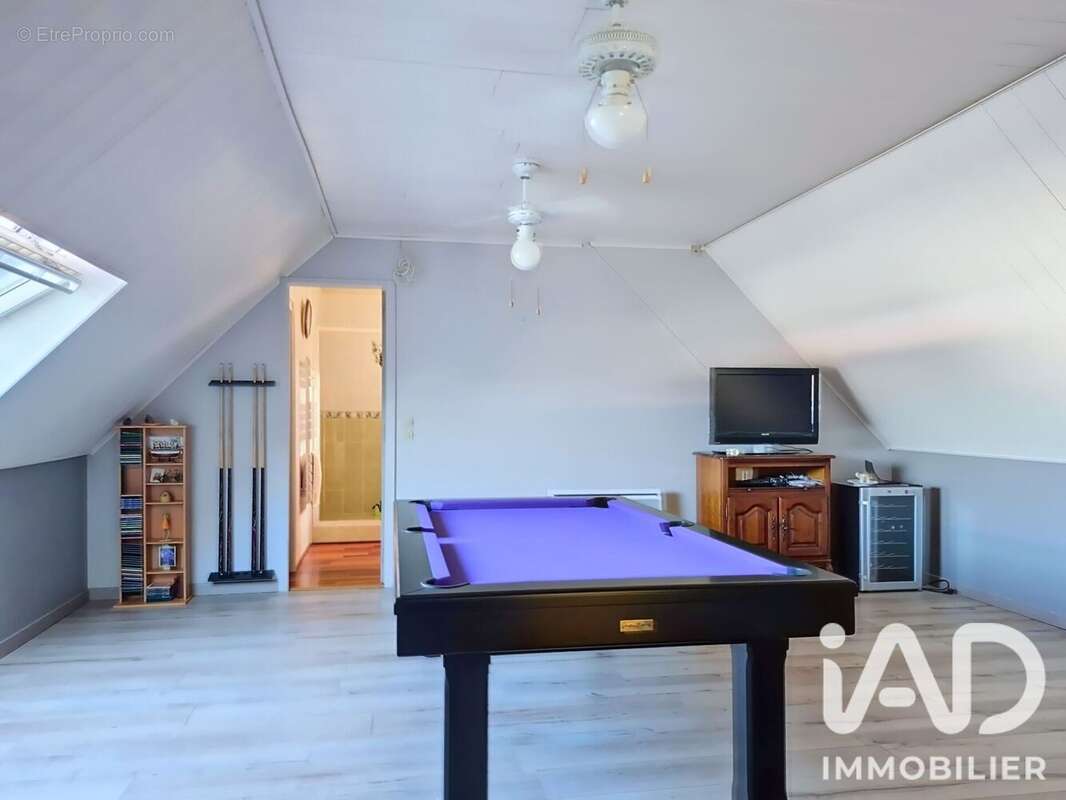 Maison 138 m² à Ormes  - photo 7