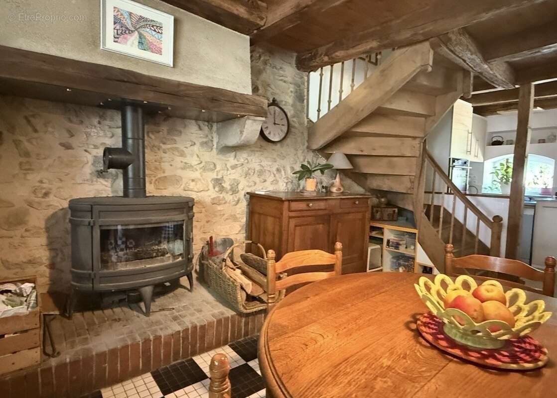 Maison à BOYEUX-SAINT-JEROME