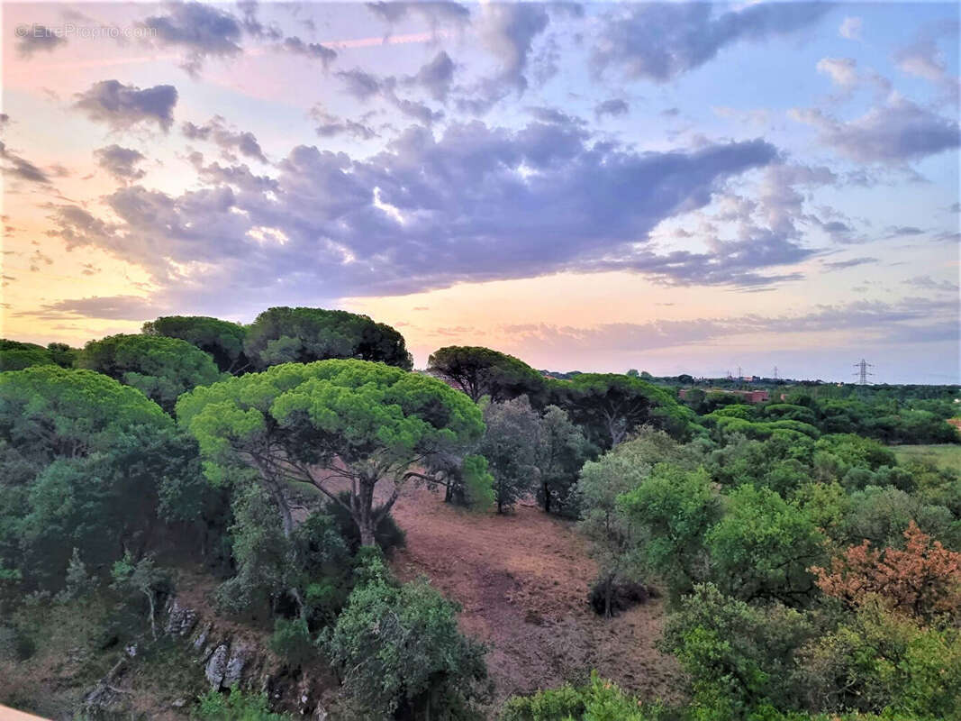 Appartement à FREJUS