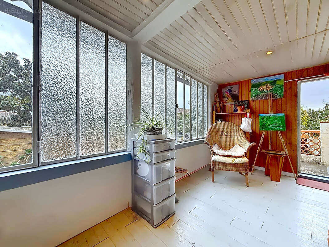 Maison à BRUGUIERES