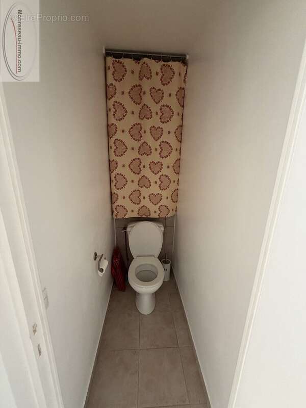 Appartement à GREOLIERES