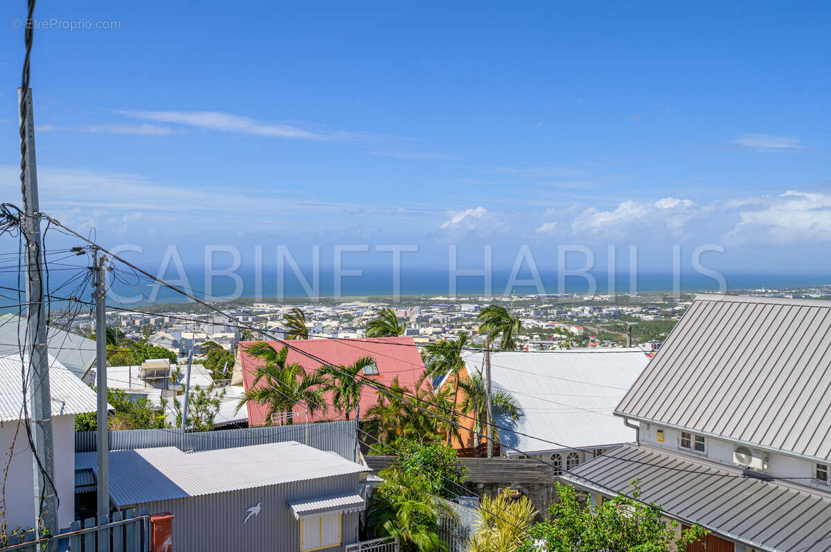 Maison à SAINT-DENIS