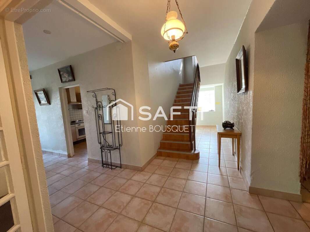 Maison 195 m² à Saint-Loubouer  - photo 4