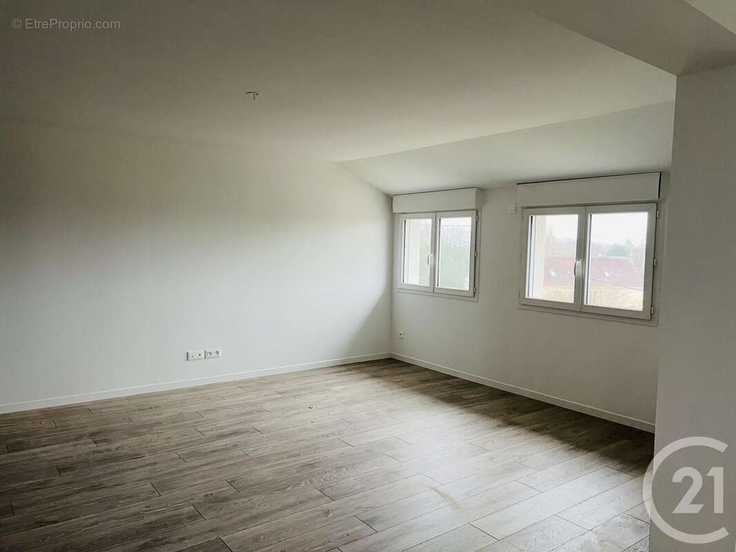 Appartement à LONGNES