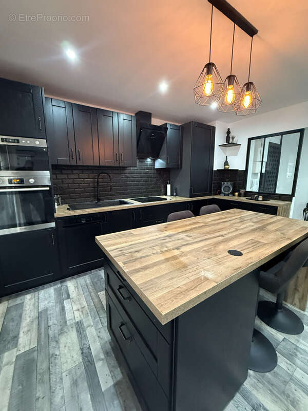 Appartement à MARSEILLE-11E