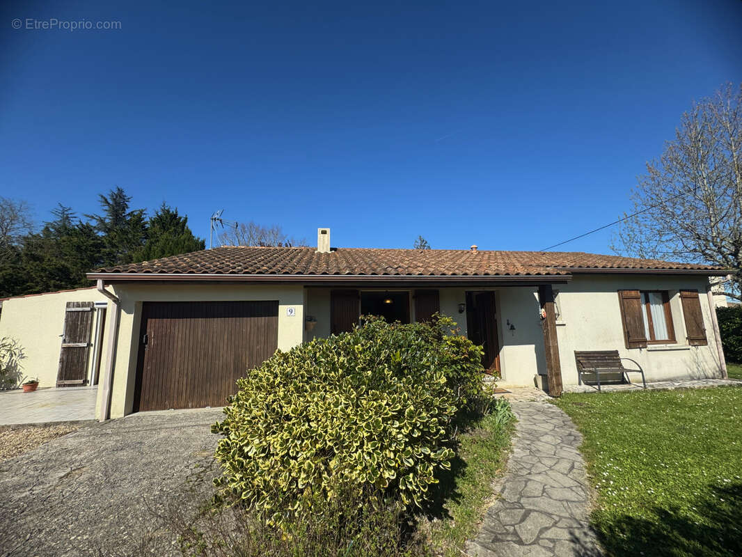 Maison à MORTAGNE-SUR-GIRONDE