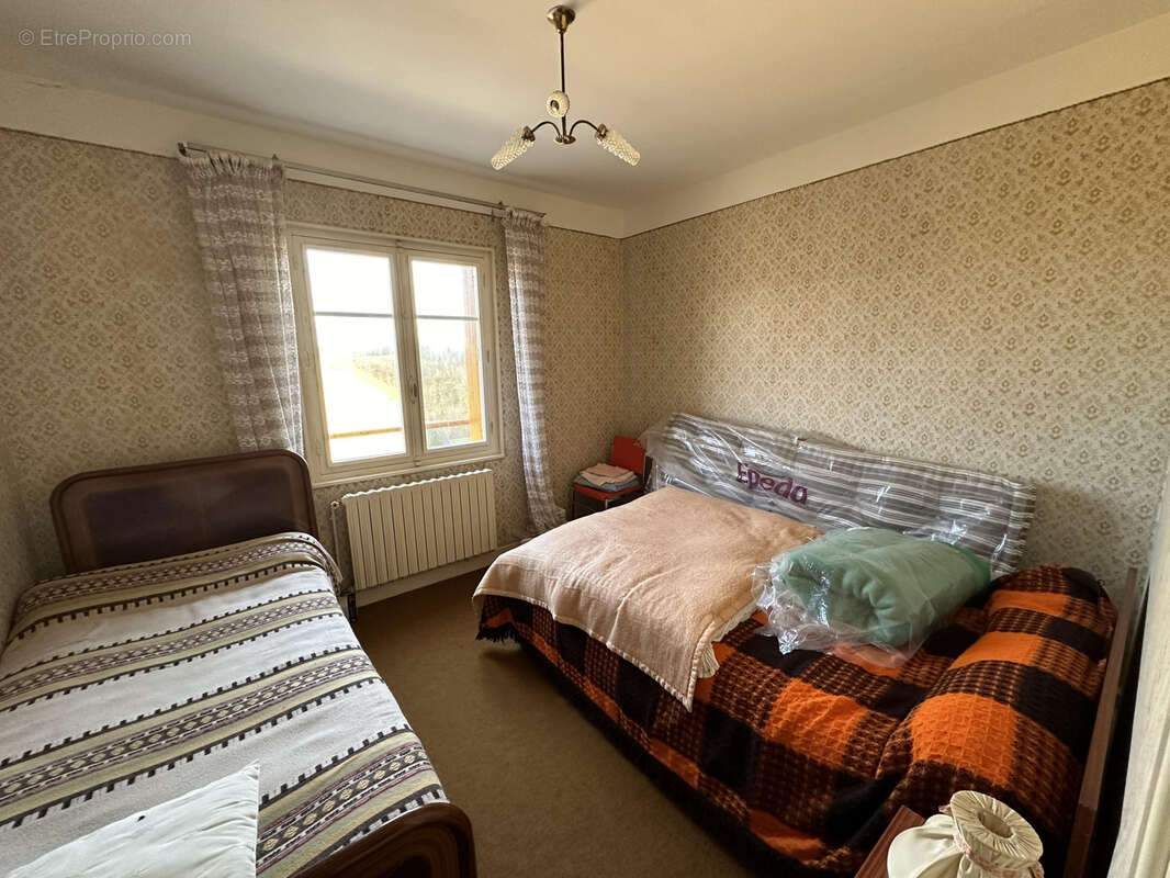 Maison à LES ANCIZES-COMPS