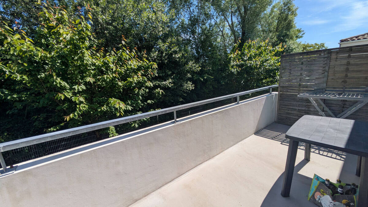 Appartement à TONNAY-CHARENTE