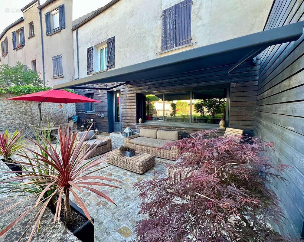 Appartement à BRIE-COMTE-ROBERT