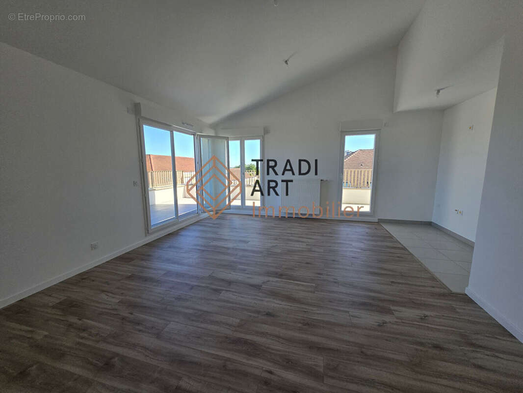 Appartement à GRIGNY