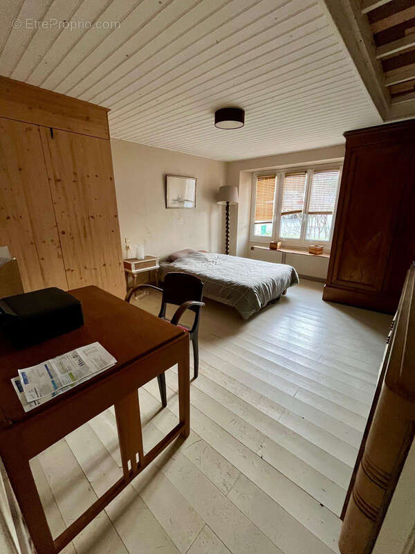 maison 5 pièces - 3 chambres - 151 m2 - photo 8
