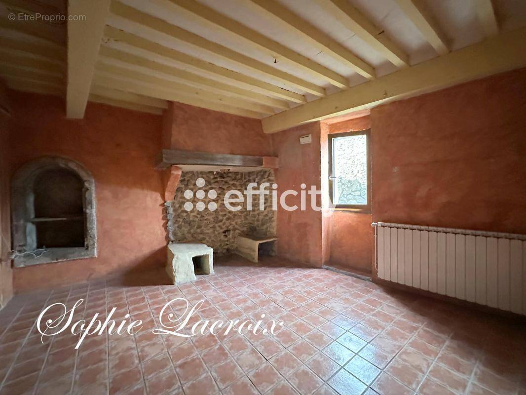 Maison à SERRIERES
