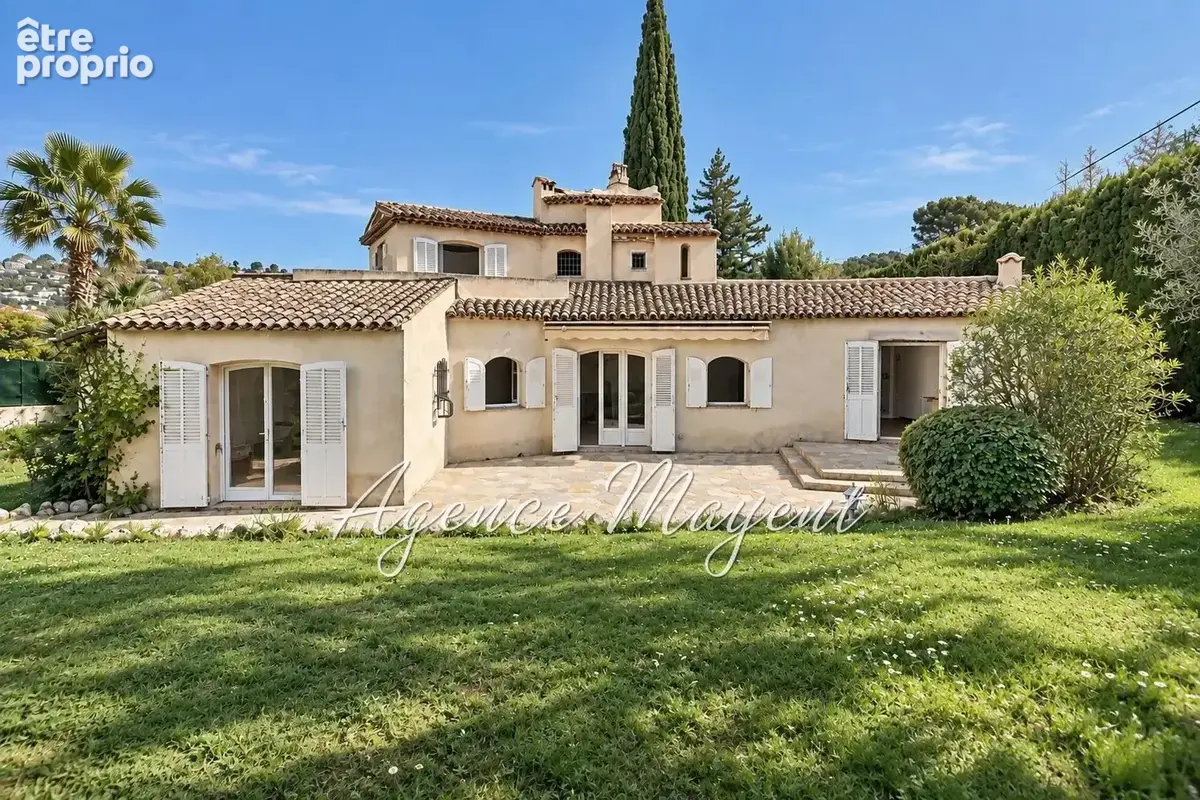 Maison à MOUGINS