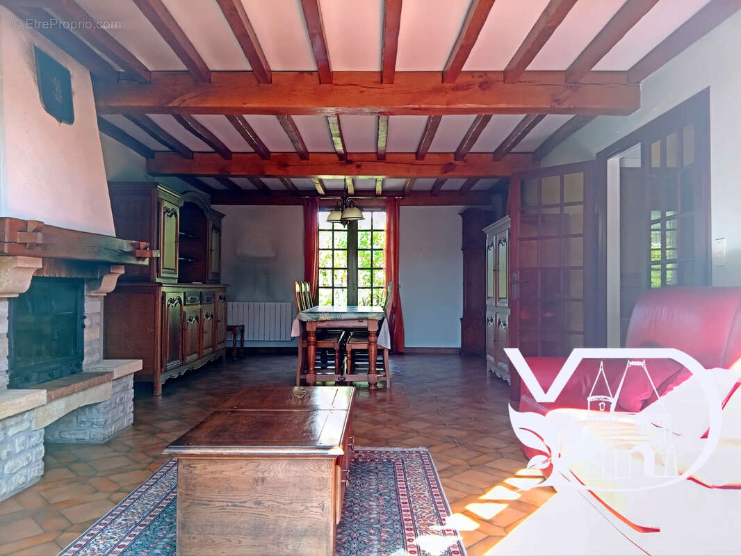 Maison à LACHAPELLE-AUX-POTS