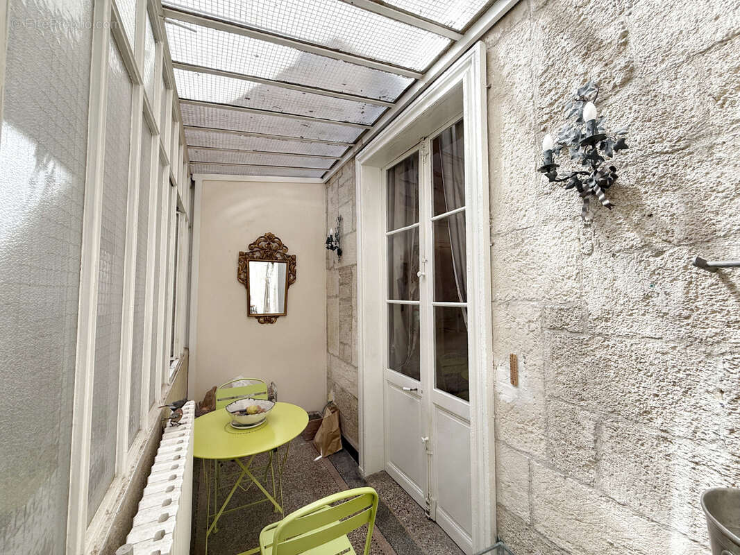 Montpeller,  Écusson   Appartement de caractère au calme absolu, à deux pas de Saint-Roch - photo 11