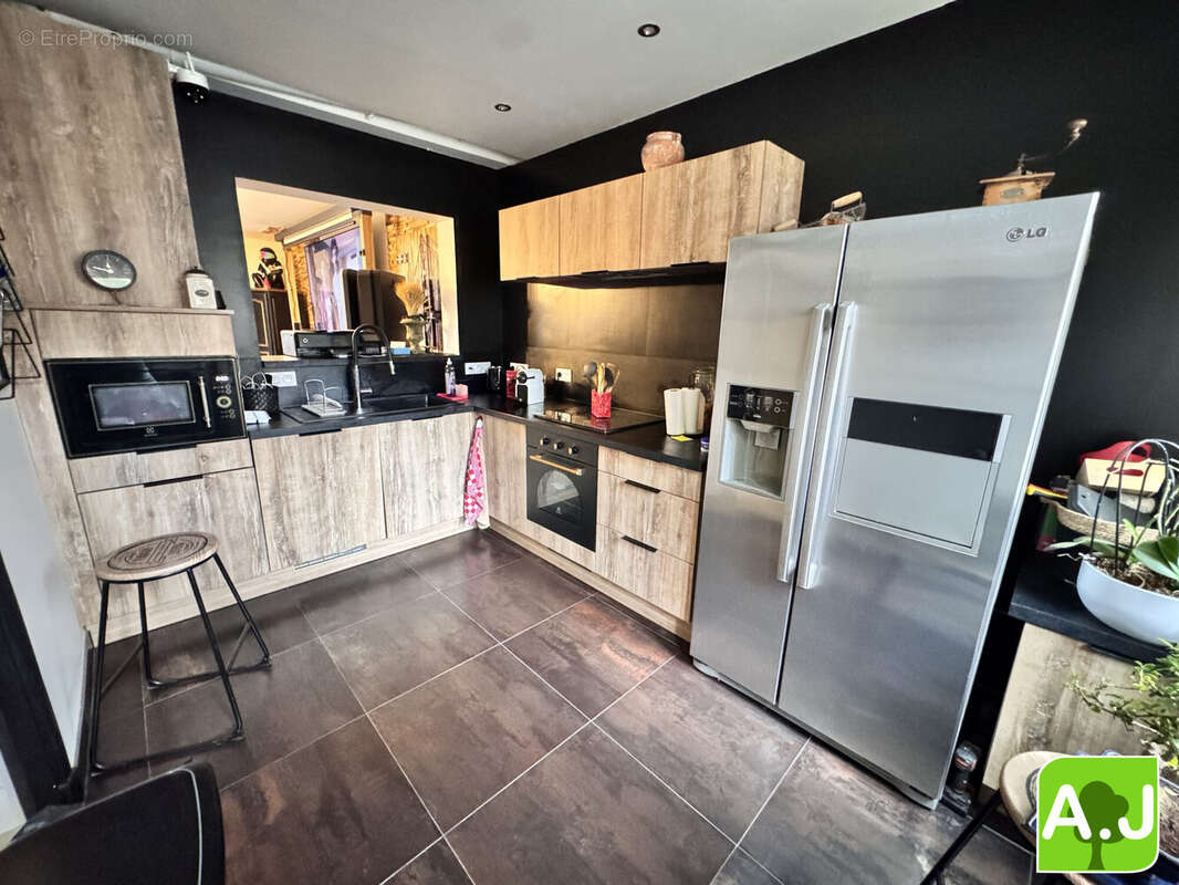 Appartement 93 m² à Anet  - photo 4