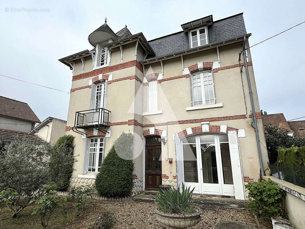 Maison à MONTPON-MENESTEROL