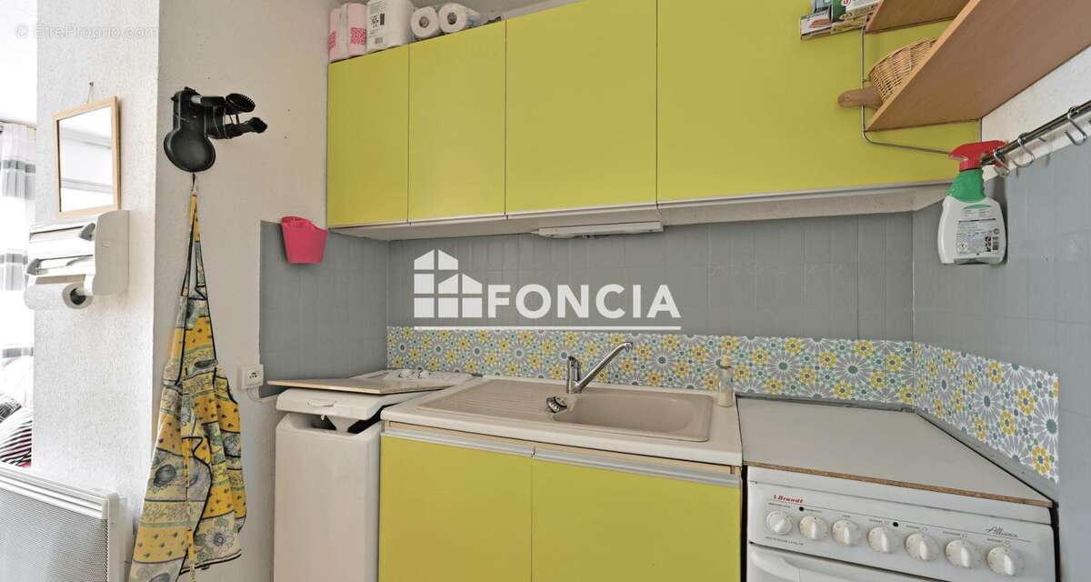 PORT CAMARGUE Plage Sud studio double cabine 27 m²   avec loggia de 7 m2 env parking privé - photo 3