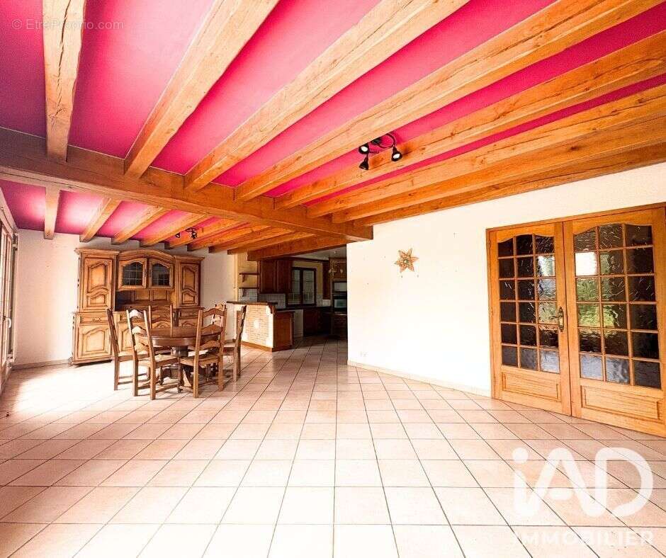 Maison 160 m² à Les Loges  - photo 3