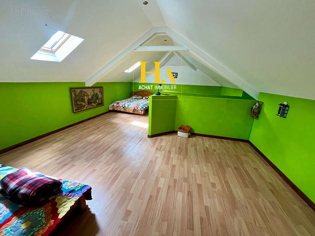 Maison Saint Joseph - Plaine des grègues  8 pièces 232.8 m2 - photo 11