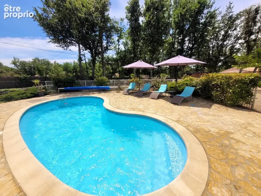 A Régusse, villa sur 2 niveaux avec piscine et garage - photo 6