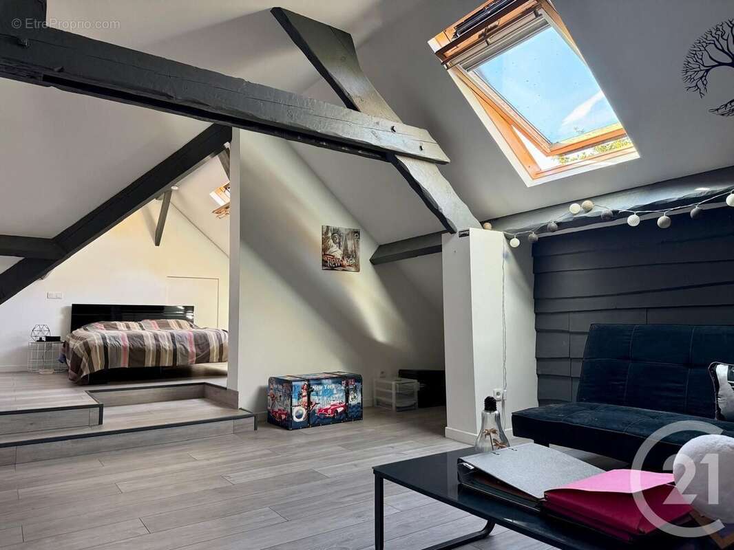 Maison à IVRY-LA-BATAILLE