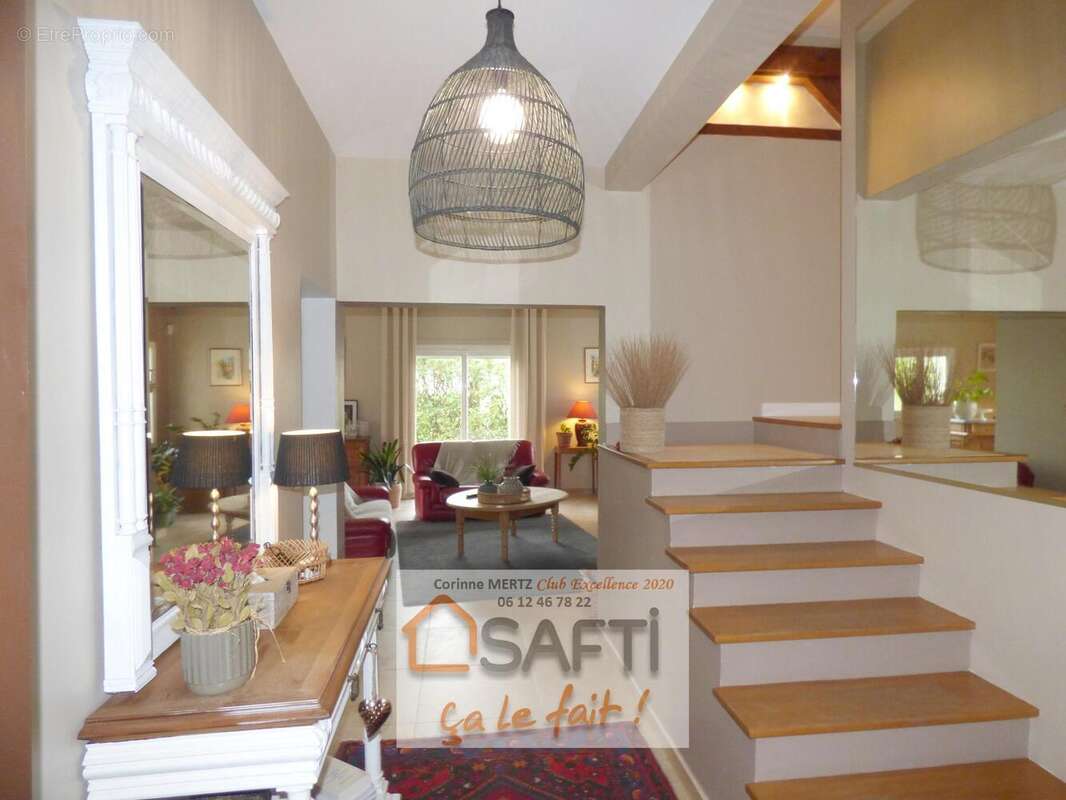 Maison 246 m² à Jouars-Pontchartrain  - photo 3