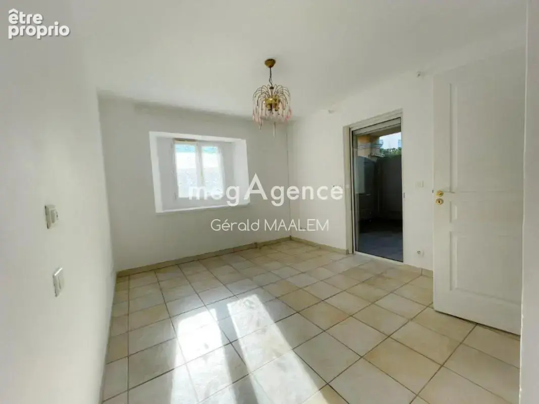 Appartement de 93m² avec garage à Cogolin - photo 7