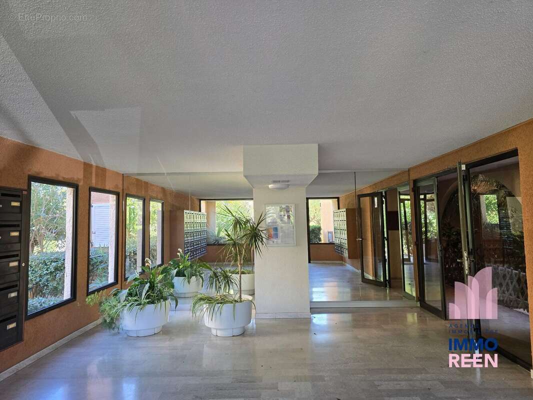 Appartement à SIX-FOURS-LES-PLAGES