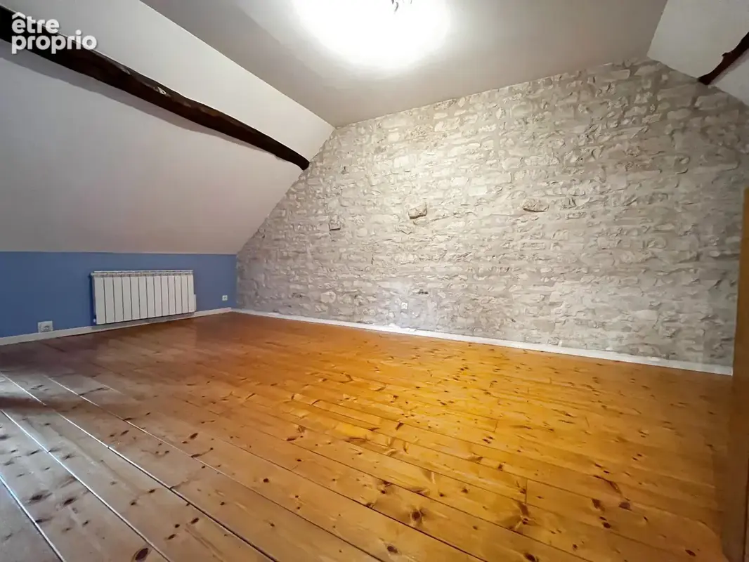 Charmante maison de caractère avec jardin excentré - photo 8